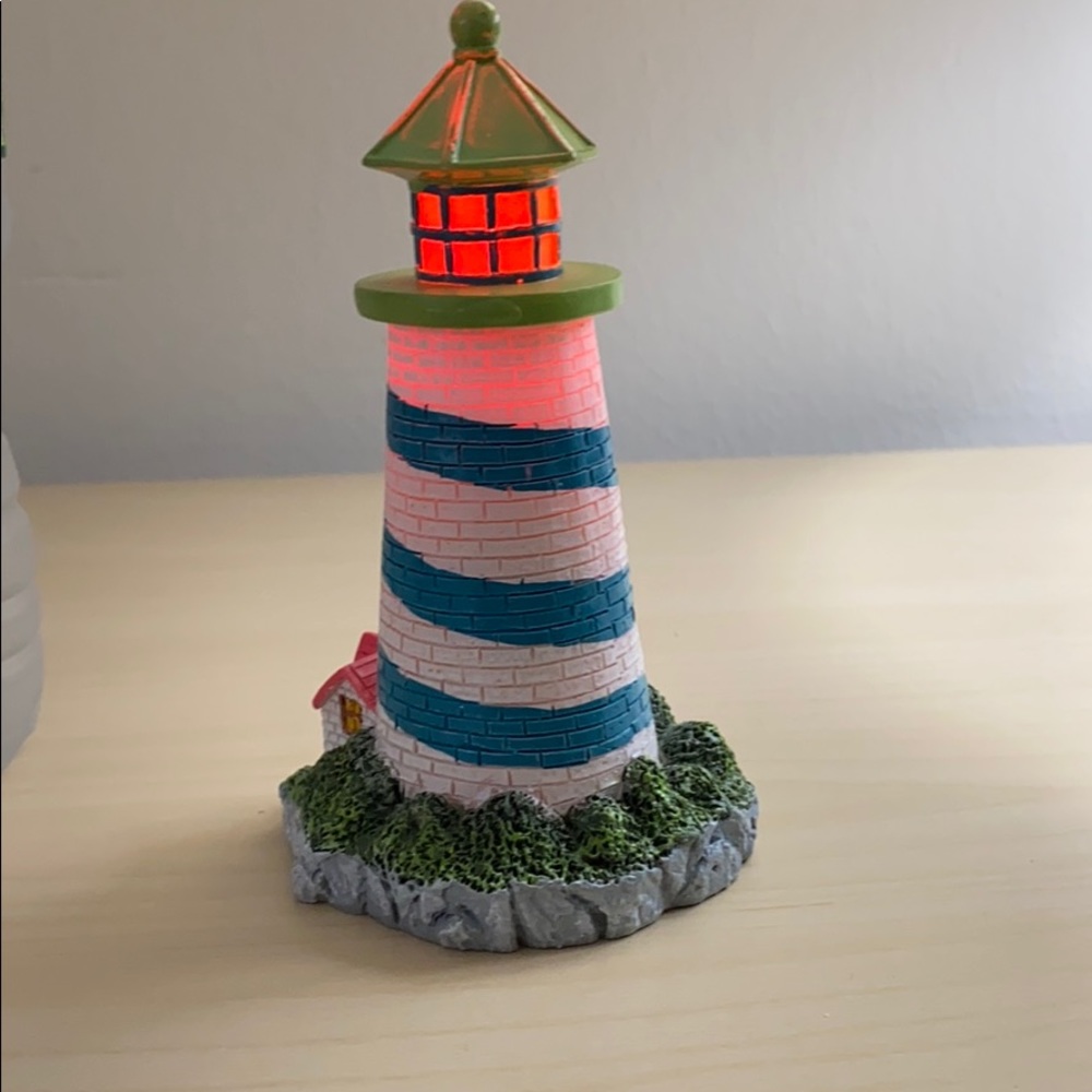 Light up light house - Picture 5 of 5